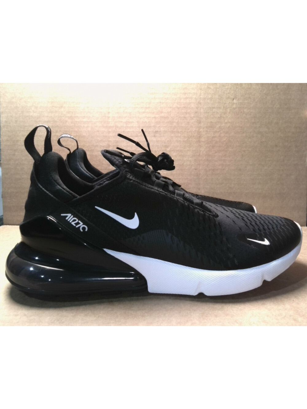 Nike Women's Air Max 270 Shoes, Black/Anthracite-White, Size 12